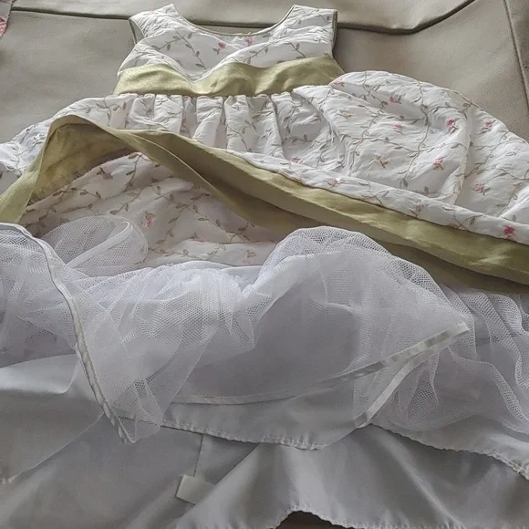 3/$40 Marmelletta Formal Dress Sz 5T - Picture 10 of 11